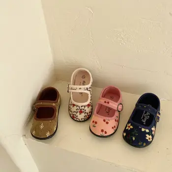 Есенна обувки за деца, Детски Обувки за Момичета, Нова Мода Скъпа Кавайная Топло Ежедневни Однотонная Универсална Мека Сладко Цвете Обувки в Английски Стил